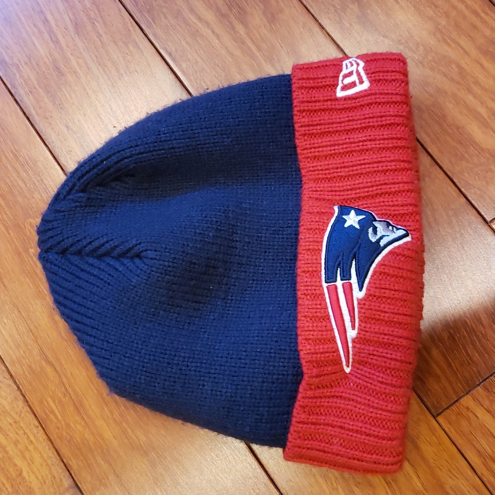 Patriot's Beanie hat. NFL brand. Lined
